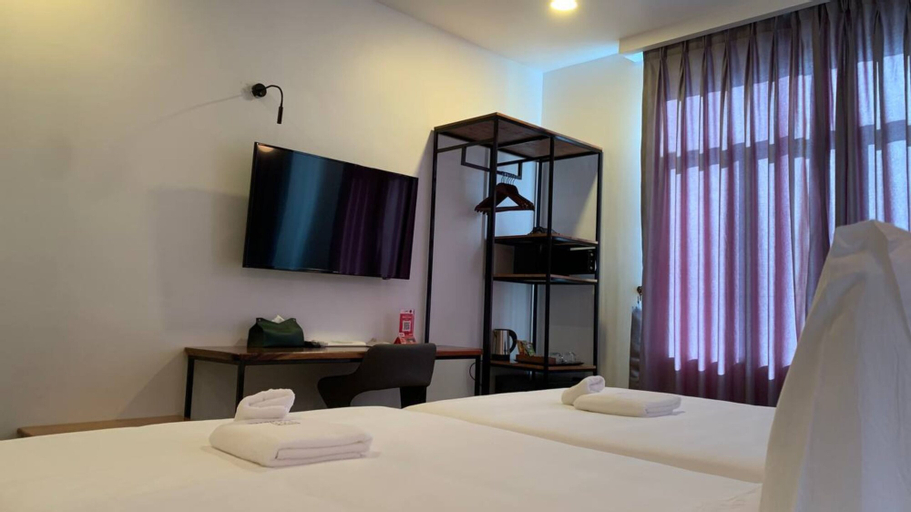 Bedroom 6