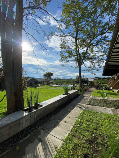 Others 4, Baum hotel, Armenia