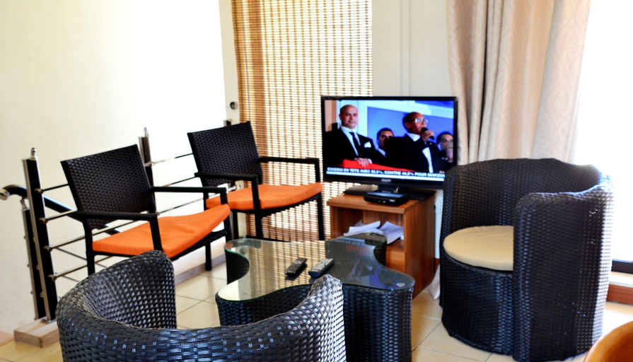 Others 5, Fully Equipped Apartment in Flic-en-flac for 2 ppl - 500m From the Beach, Black River