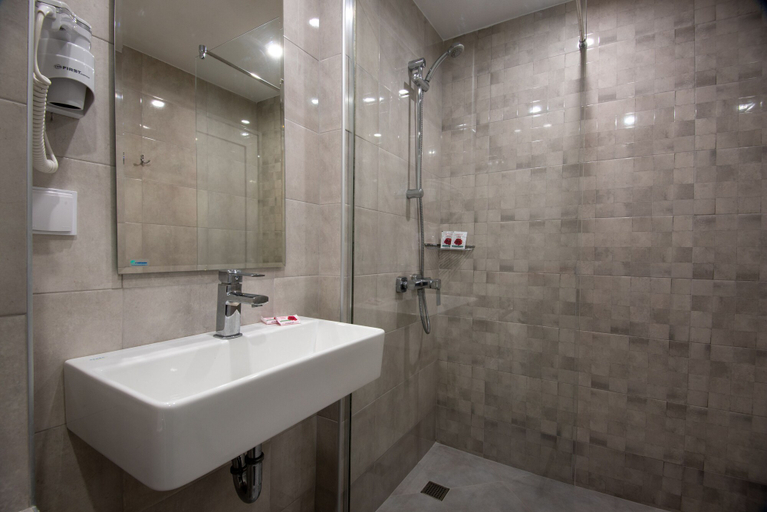Bathroom 4, Ariana Hotel - All Inclusive, Primorsko