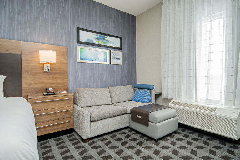 Bedroom 2, TownePlace Suites by Marriott Brantford and Conference Centre, Brant
