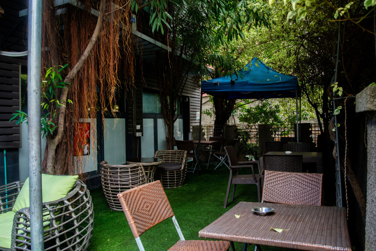 Food & Drinks 4, Sese Cottage, Ikeja