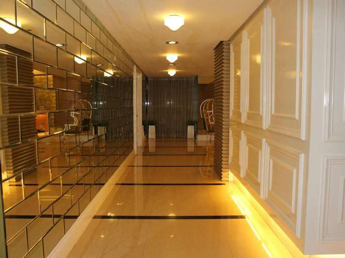 Public Area 2, Mosaic Tower by Funsho Vacation Homes, Makati City