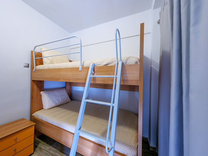 Bedroom 2, OLD OLIVE TREE COTTAGE, Peloponnese