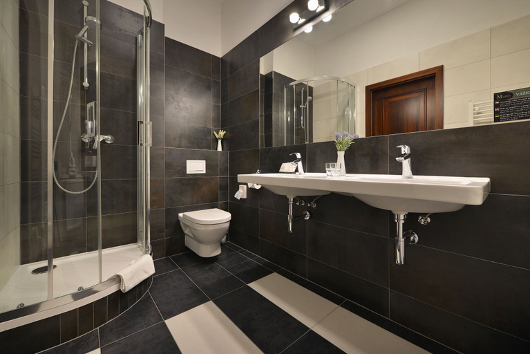 Bathroom 3, City Hotel Morris, Česká Lípa