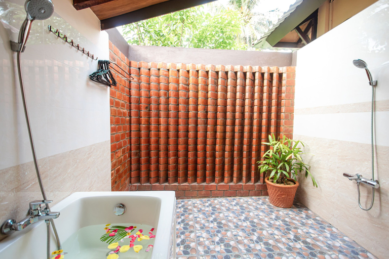 Bathroom 5, Bao Quynh Bungalow, Phan Thiết