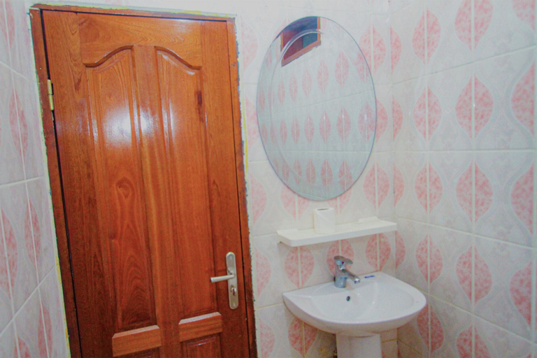 Bathroom 3, Satellite Dream Hôtel, Mfoundi