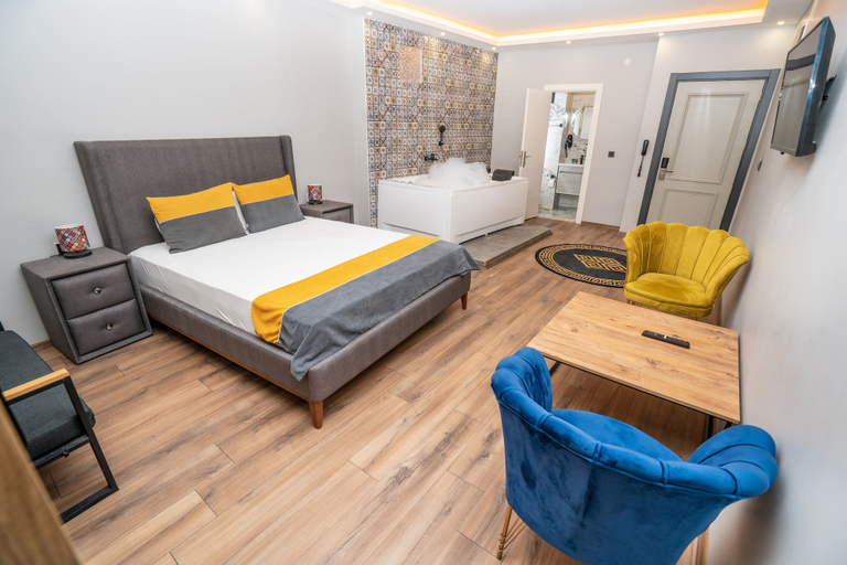 Bedroom 3, COMFORT INN SUITE, Kadıköy