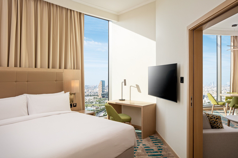 Bedroom 4, Holiday Inn Hotel & Suites Dubai Science Park by IHG, Dubai
