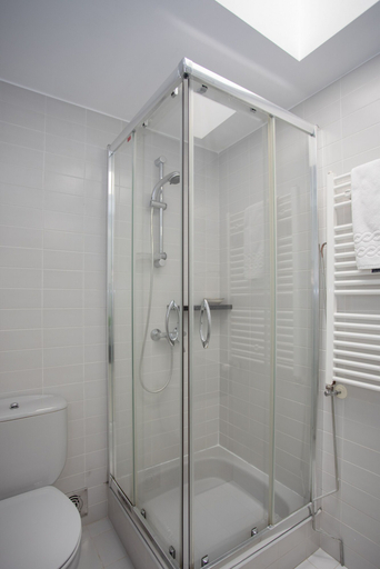 Bathroom 4, Liiiving Caminha Countryside Pool House, Caminha