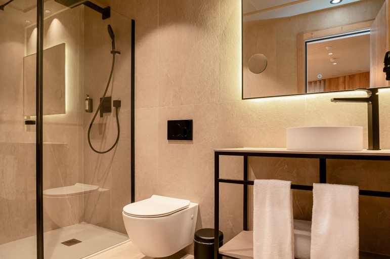 Bathroom 4, The Valentia Corretgería, Valencia