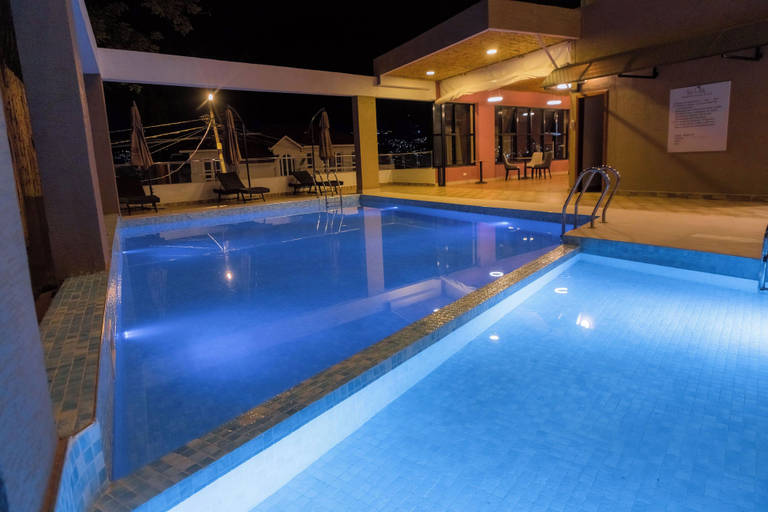 Sport & Beauty 2, The Hut Restaurant & Boutique hotel, Gasabo