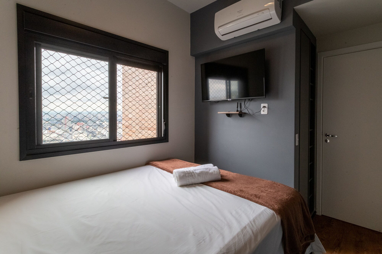 Bedroom 2, Skyline da cidade em Resort paradisíaco, São Paulo