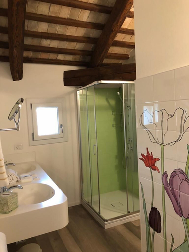 Bathroom 4, Hotel Donna Lucia, Treviso