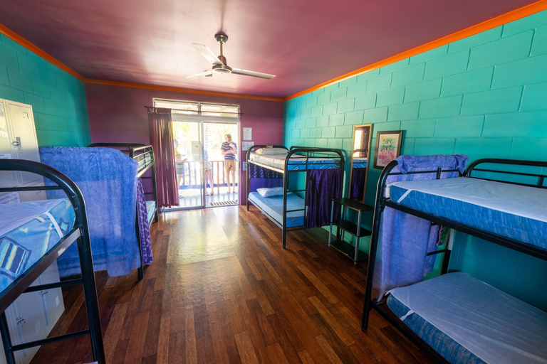 Bedroom 4, Cool Bananas Backpackers, Miriam Vale