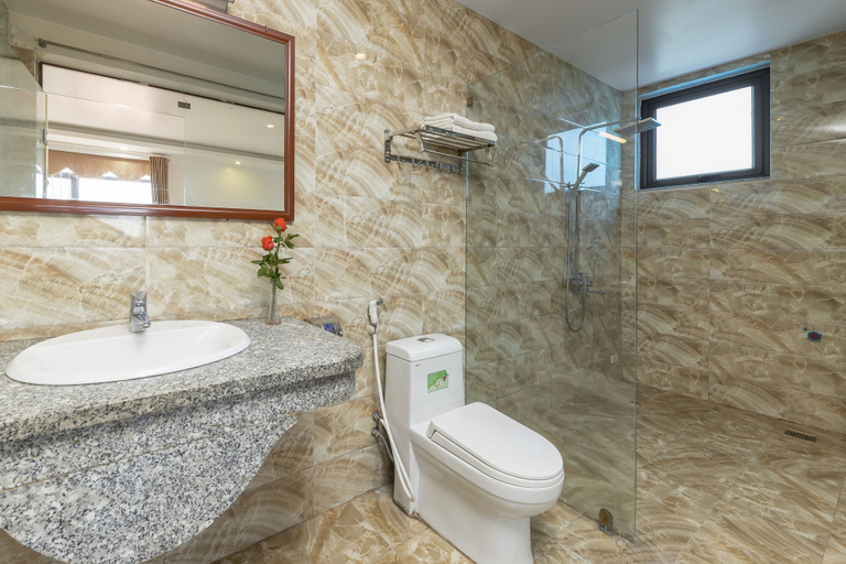 Bathroom 4, Airport Transit Hotel, Sóc Sơn