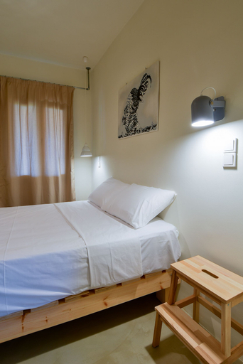 Bedroom 3, Rooster Guesthouse Rooms, South Aegean