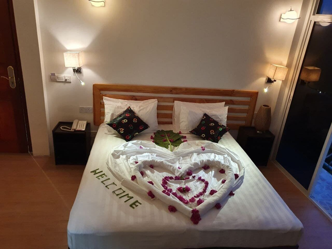 Bedroom, Arianna Dhangethi