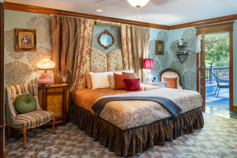 Bedroom 3, Angel At Rose Hall, Carroll