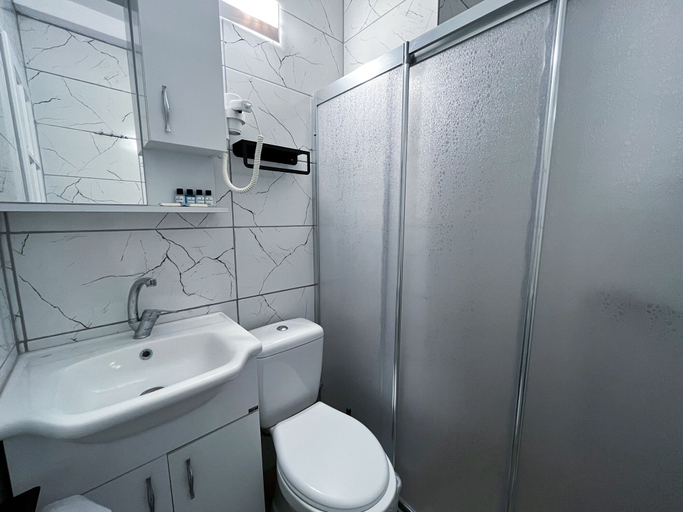 Bathroom 5, Yalıyanı Pansiyon, Bodrum
