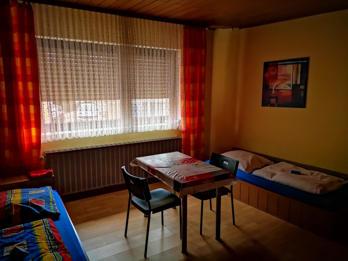 Others 4, Monteurzimmer Hauptstrasse, Main-Kinzig-Kreis
