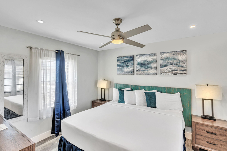 Bedroom 2, Neptune Oceanfront Rentals, Broward