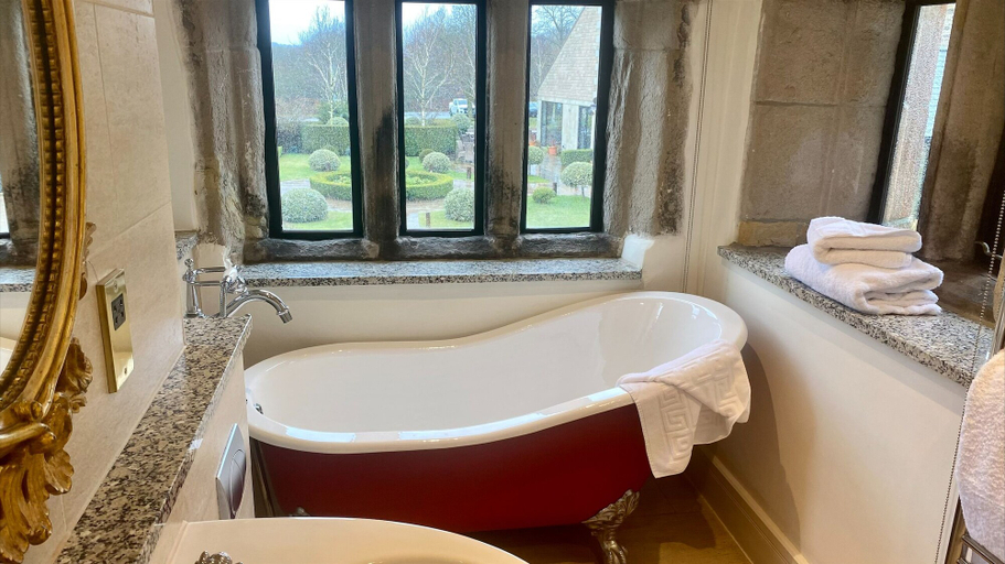Bathroom 4, Stanley House Hotel & Spa, Lancashire