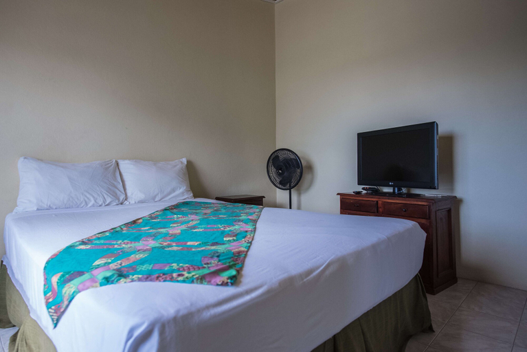 Bedroom 2, Ocean Rooms at Oceans Palm Resort