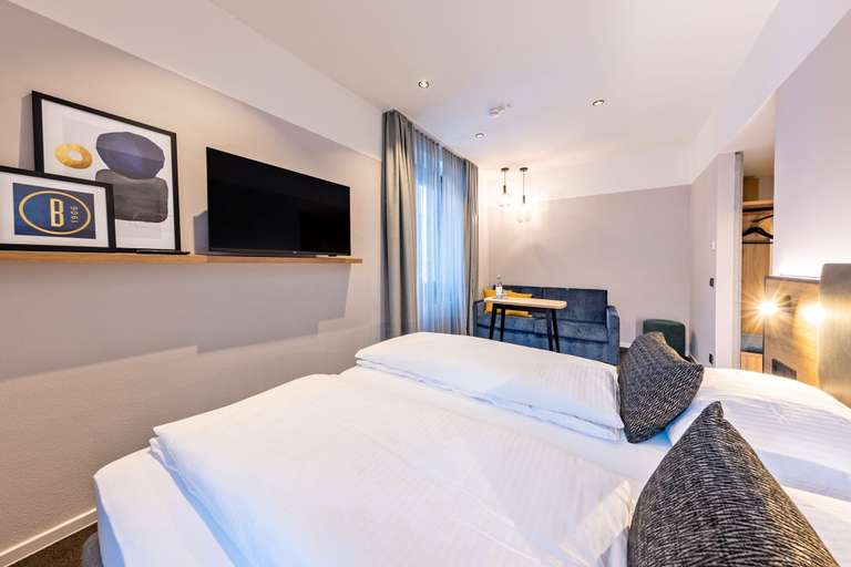 Bedroom 4, BOLLWERK Lifestyle Hotel - automatisiertes Hotel mit Self Check In, Oberallgäu