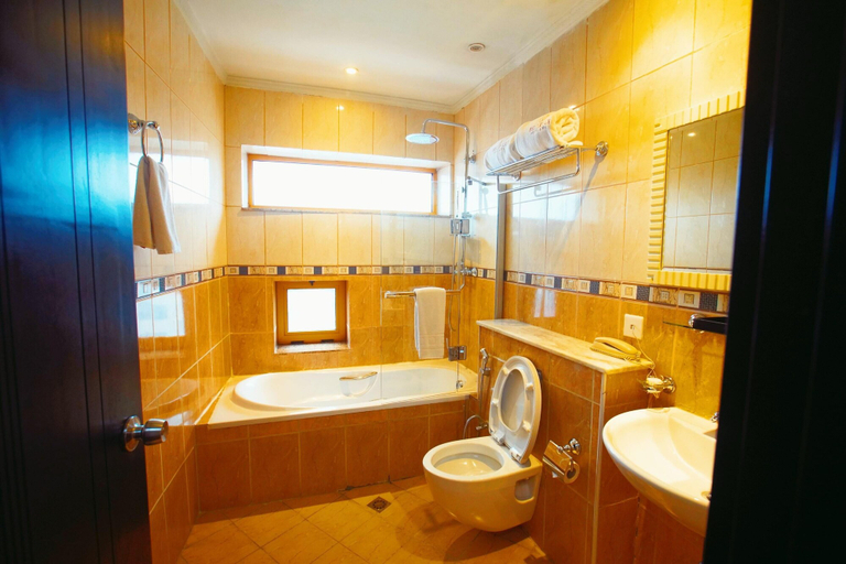 Bathroom 4, Bellevue Hotel and Spa, Addis Abeba
