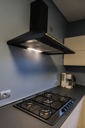 Private kitchen 5, Brand New 2-bed Apartment With Patio, Bergamo