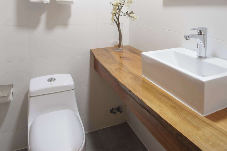 Bathroom 4, Best Western Patagonia, Última Esperanza