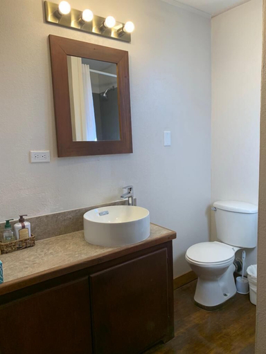 Bathroom 4, The Bounty Boutique Bohemian Hotel