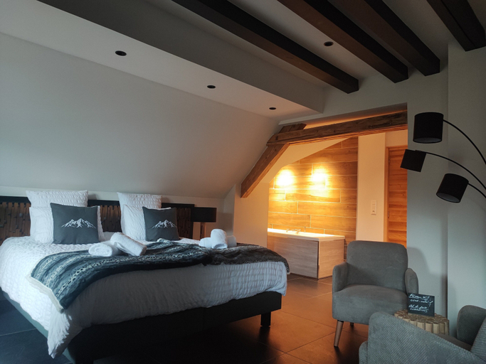 Bedroom 3, Géraniums et Neige Fraîche, Doubs