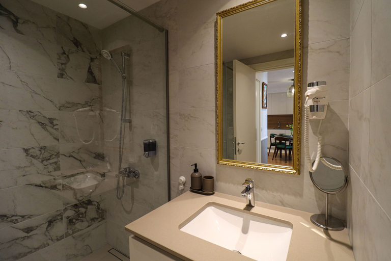 Bathroom 4, Apartments Royal - Arcadia Building, Belgrade