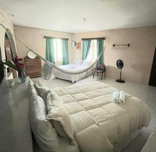 Bedroom 2, Arnold's Guest House
