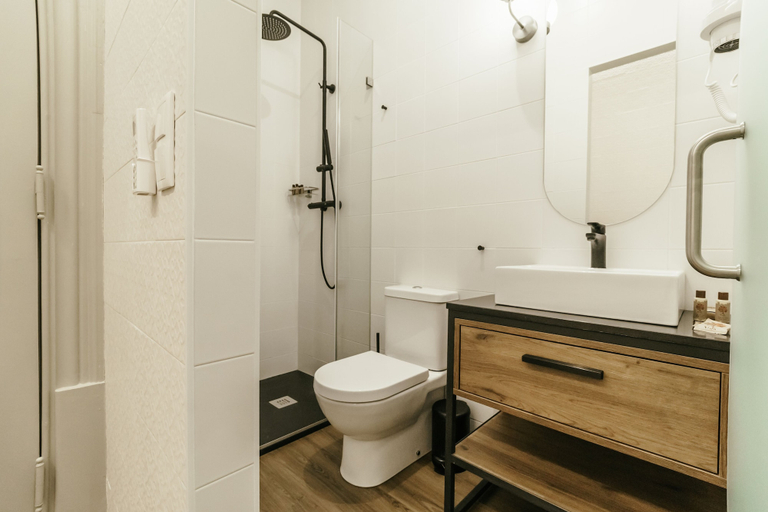 Bathroom, Royal Collection, Covilhã