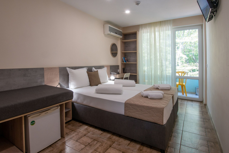 Bedroom 3, Ariana Hotel - All Inclusive, Primorsko