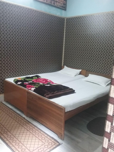 Bedroom 3, Teerth Guest House, Varanasi
