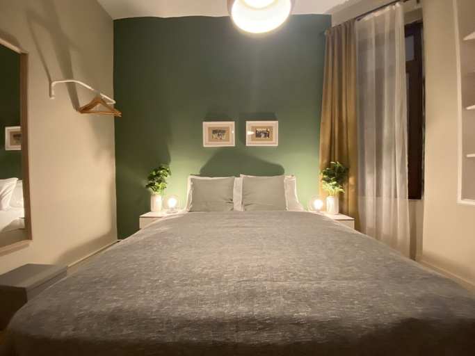 Others 2, Sleek Flat With Central Location in Beyoglu, Beyoğlu