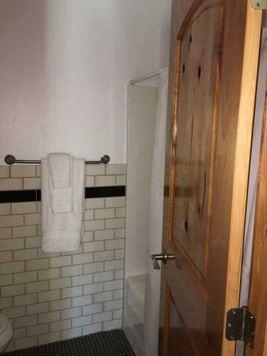 Bathroom 4, Twin Peaks Lodge and RV Park, Kenai Peninsula