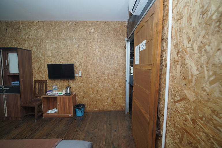 Bedroom 30