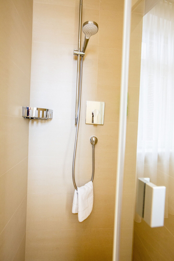 Bathroom 5, sevenDays Hotel BoardingHouse, Karlsruhe