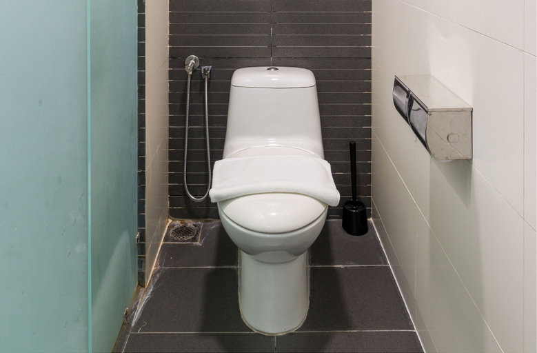 Bathroom 12