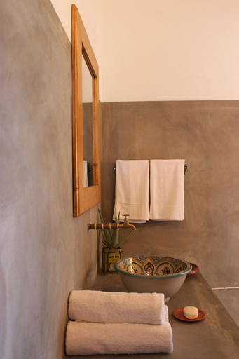 Bathroom 4, La Fora Ecolodge