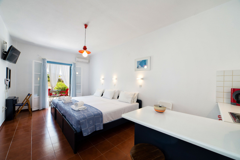 Bedroom 4, Fivos Apartments, South Aegean