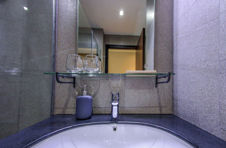 Bathroom 9