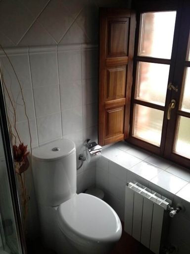 Bathroom 4, La Casa de Noelia, Cantabria