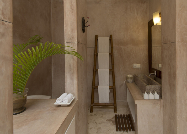 Bathroom 5, Sri Villas, Bentota