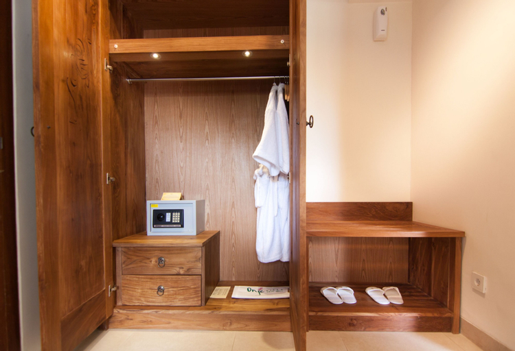 Amenities 11